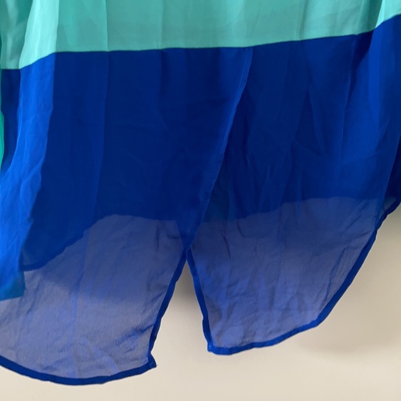 Forever 21 blue color-block blouse - NWT (Small) - Picture 7 of 7